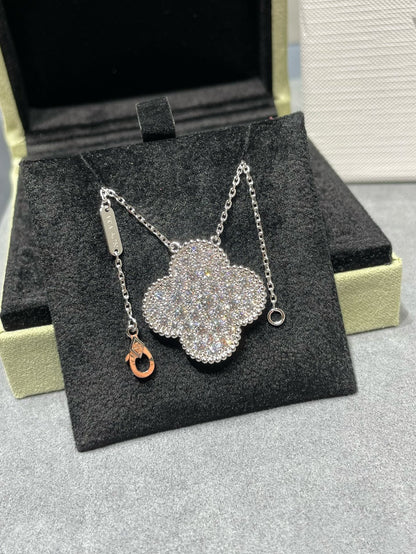 ¡®Glow Jewelry¡¯CLOVER 25MM LARGE PENDANT DIAMOND PAVED SILVER NECKLACE