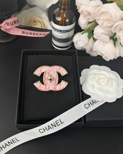 [Glow Jewelry]Pink Resin Classic Brooch 5cm