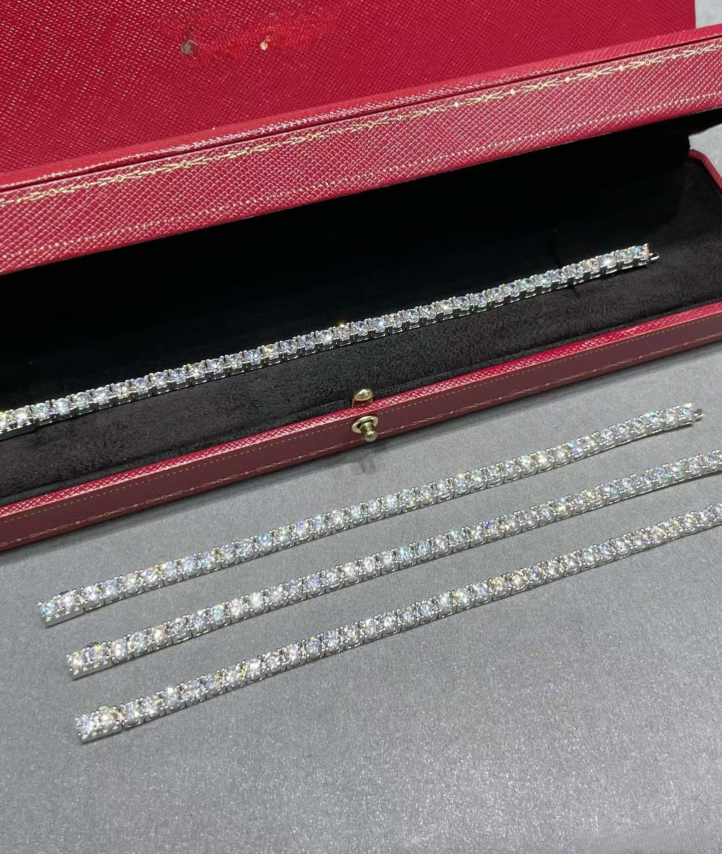 [Glow Jewelry jewelrys]TENNIS BRACELET WITH FULL DIAMOND SETTING