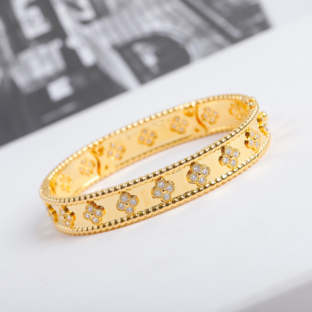 ¡®Glow Jewelry¡¯CLOVER BRACELET 8MM DIAMONDS
