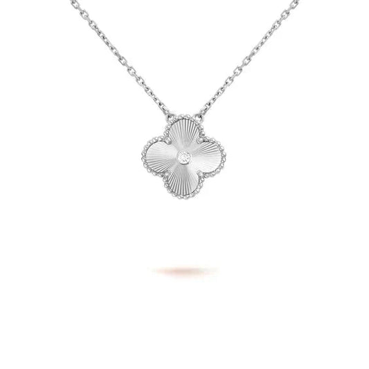 [Glow Jewelry]CLOVER  15MM DIAMOND LASER NECKLACE SILVER