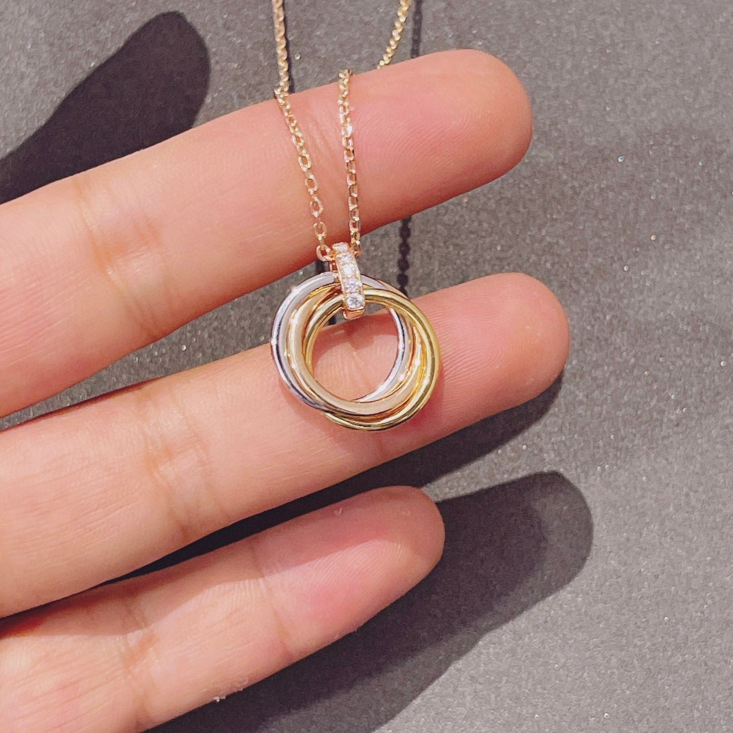 ¡®Glow Jewelry¡¯TRINITY NECKLACE GOLD  DIAMONDS