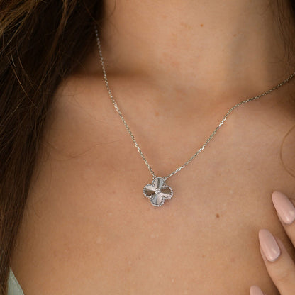 ¡®Glow Jewelry¡¯CLOVER  15MM DIAMOND LASER NECKLACE SILVER