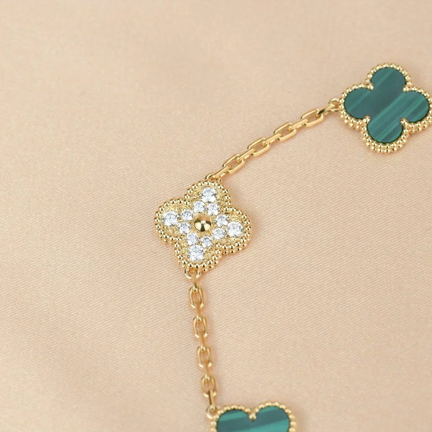 [Glow Jewelry] CLOVER 5 MOTIF MALACHITE BRACELET COLLECTION