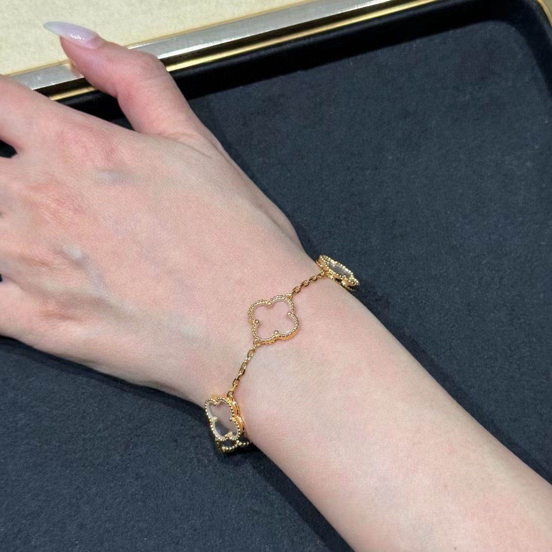 [Glow Jewelry]ニュー クローバー 5モチーフ ロッククリスタルブレスレット