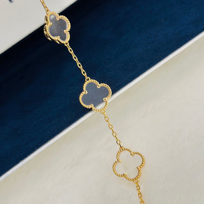 [Glow Jewelry]ニュー クローバー 5モチーフ ロッククリスタルブレスレット