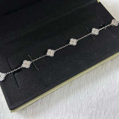 [Glow Jewelry]New CLOVER 6 MOTIF DIAMOND BRACELET