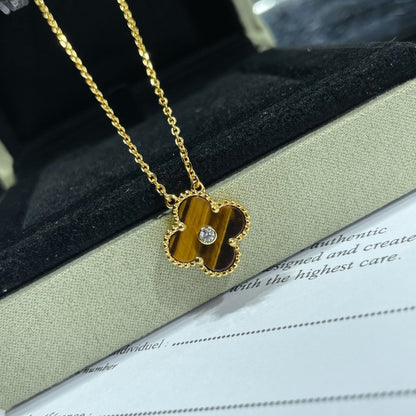 [Glow Jewelry]CLOVER 15MM DIAMOND AND YELLOW TIGER'S EYE AGATE necklace