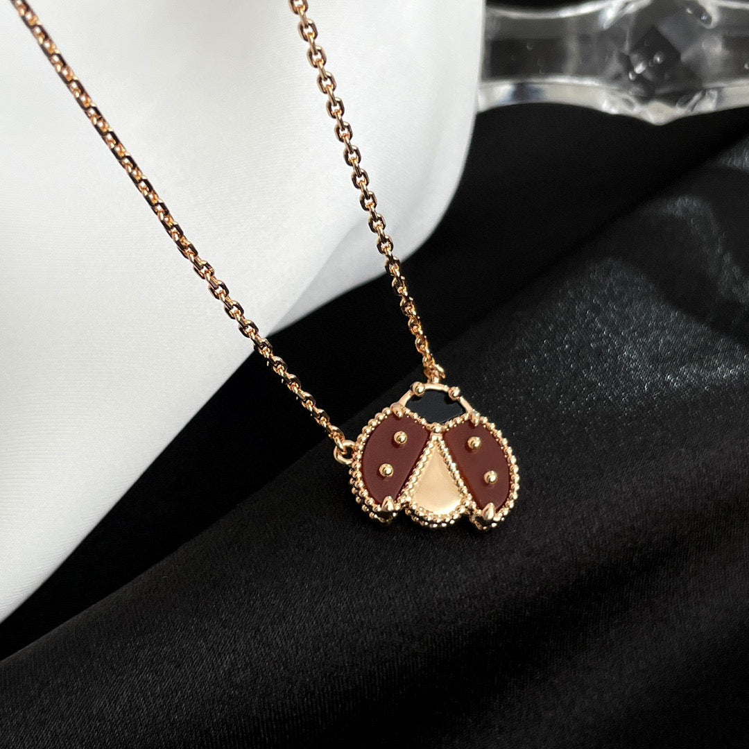 [Glow Jewelry]LUCKY  CARNELIANS LADYBUG NECKLACE