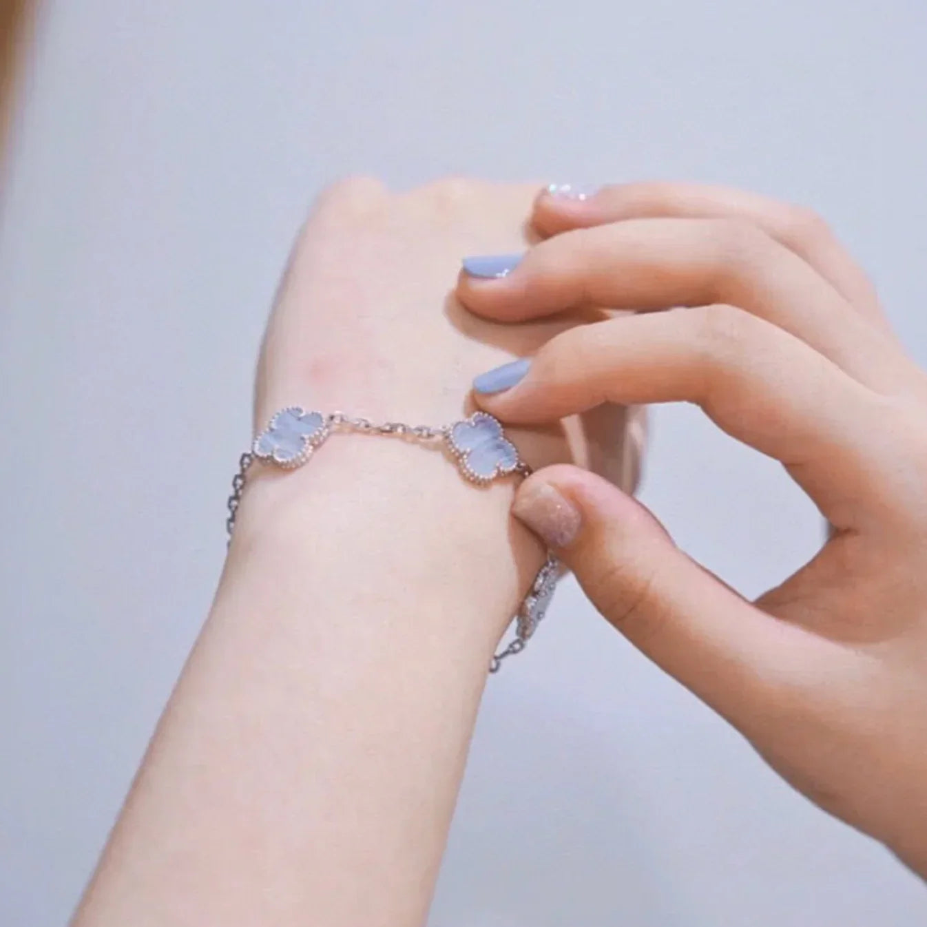 [Glow Jewelry]New  CLOVER 5 MOTIF PURPLE CHALCEDONY BRACELET COLLECTION