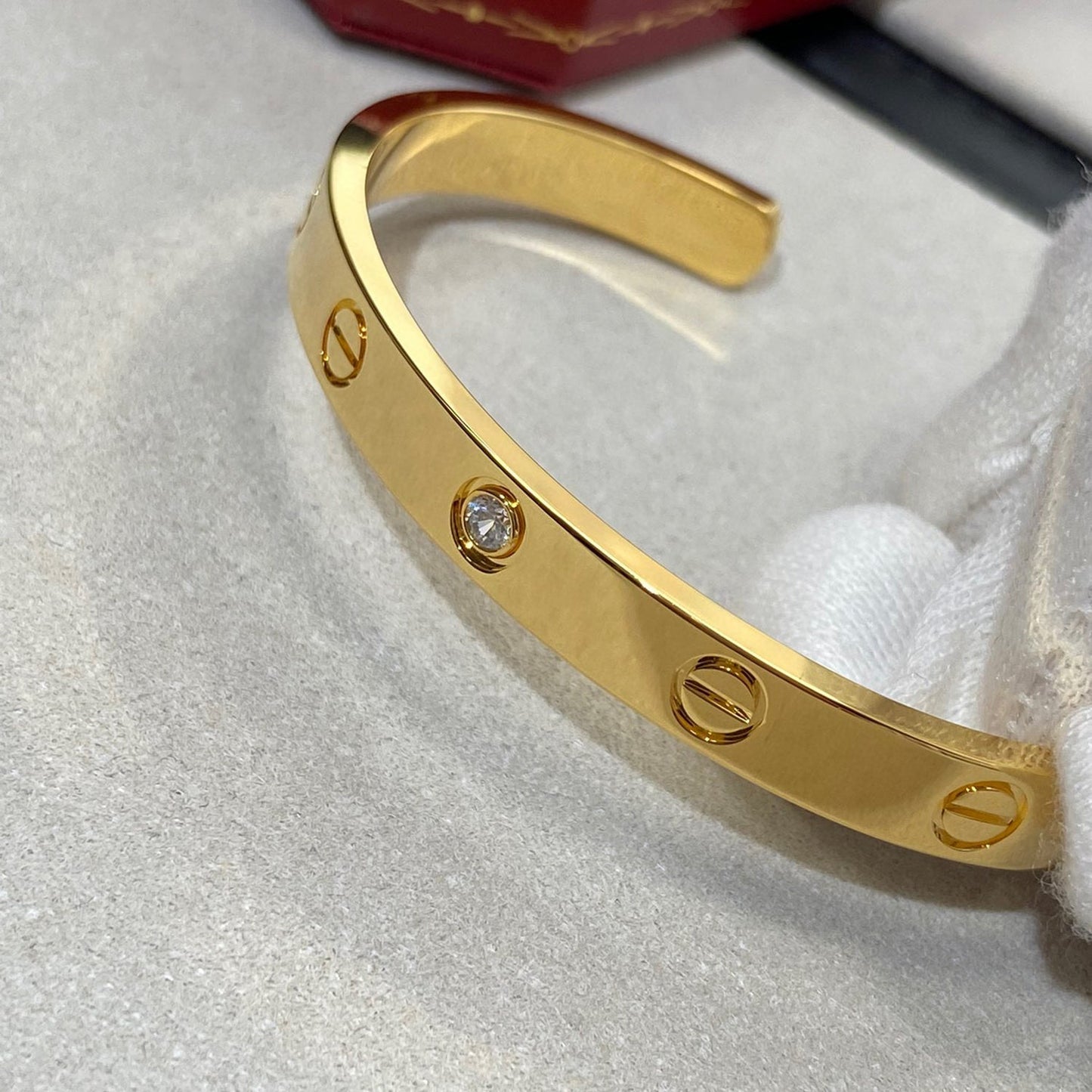 ¡®Glow Jewelry¡¯LOVE BRACELET 6.1MM 1 DIAMOND OPEN CUFF