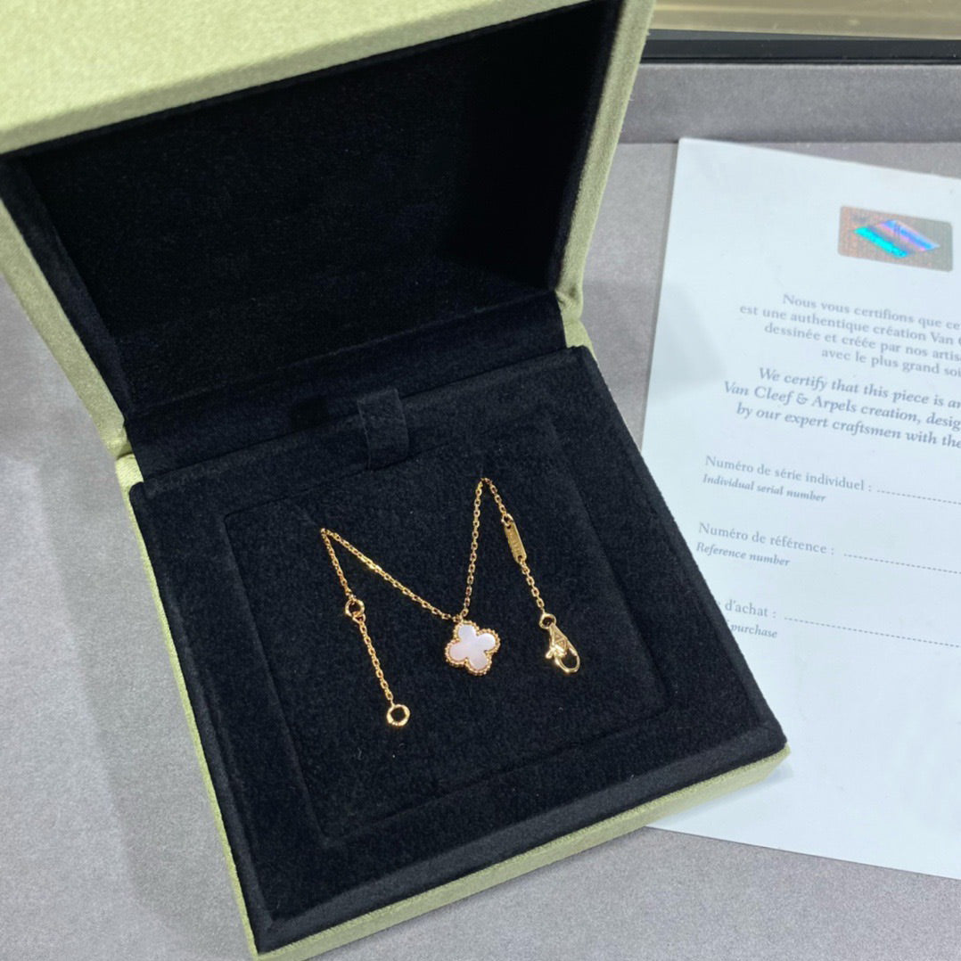 [Glow Jewelry]CLOVER 15MM PINK MOTHER-OF-PEARL SINGLE FLOWER NECKLACE