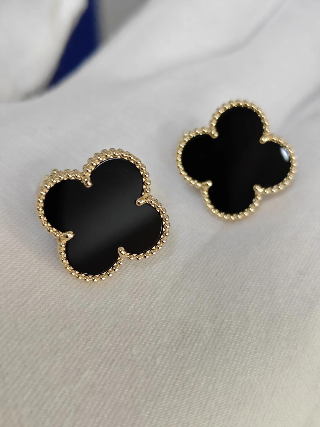 [Glow Jewelry]CLOVER 20MM BLACK MOP EARRINGS