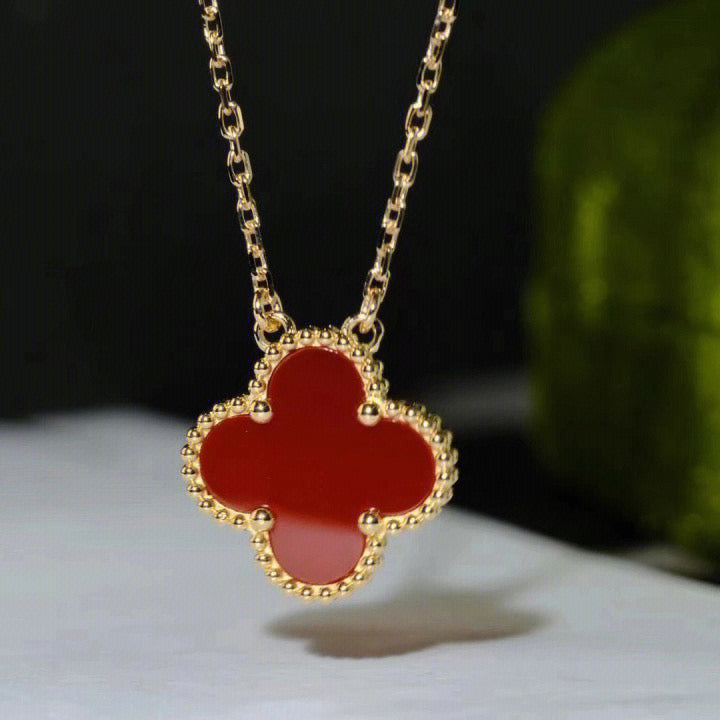 ¡®Glow Jewelry¡¯CLOVER 15MM CARNELIAN SINGLE FLOWER NECKLACE
