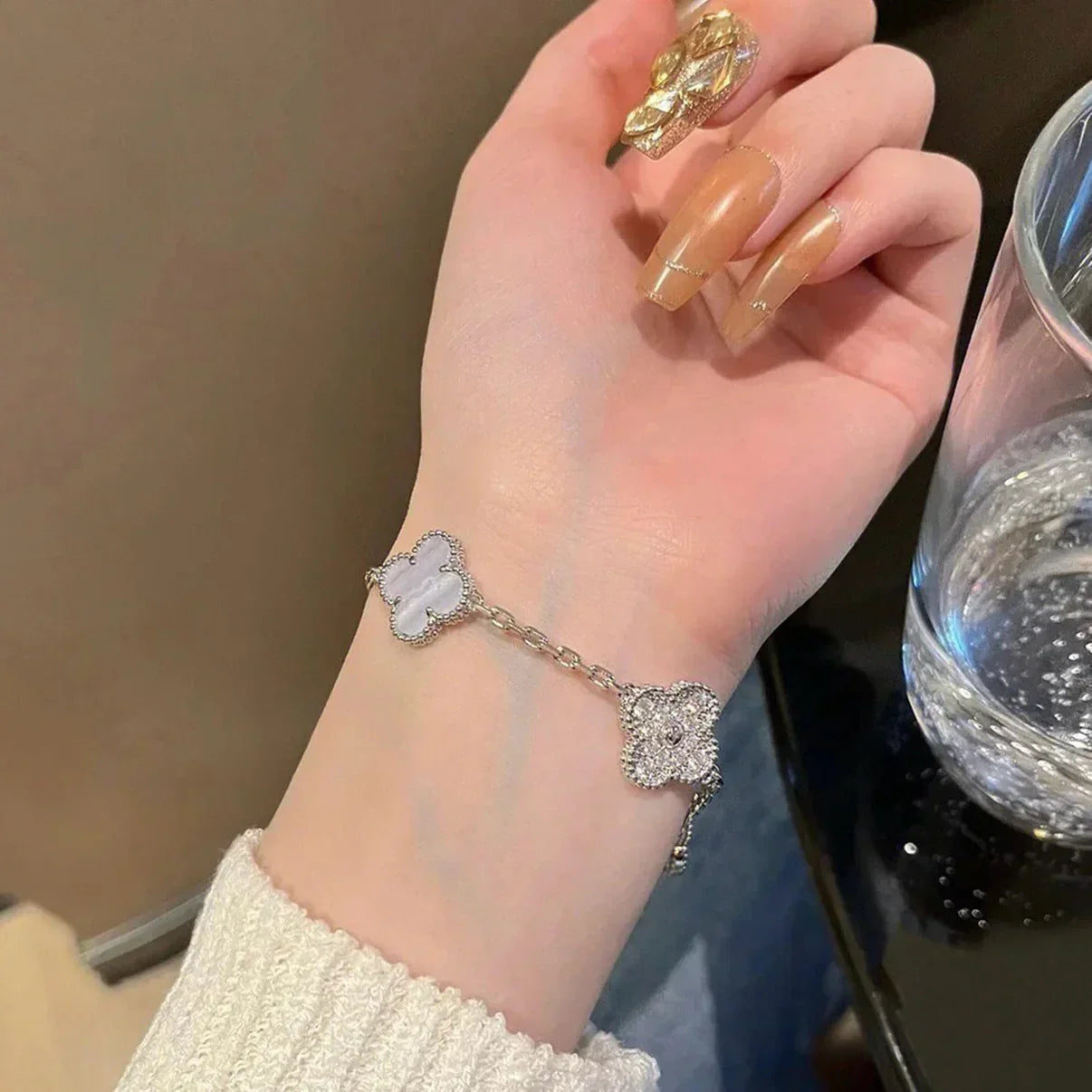 [Glow Jewelry]New  CLOVER 5 MOTIF PURPLE CHALCEDONY BRACELET COLLECTION