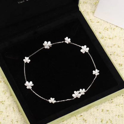 ¡®Glow Jewelry¡¯FRIVOLE SILVER 9 FLOWERS NECKLACE