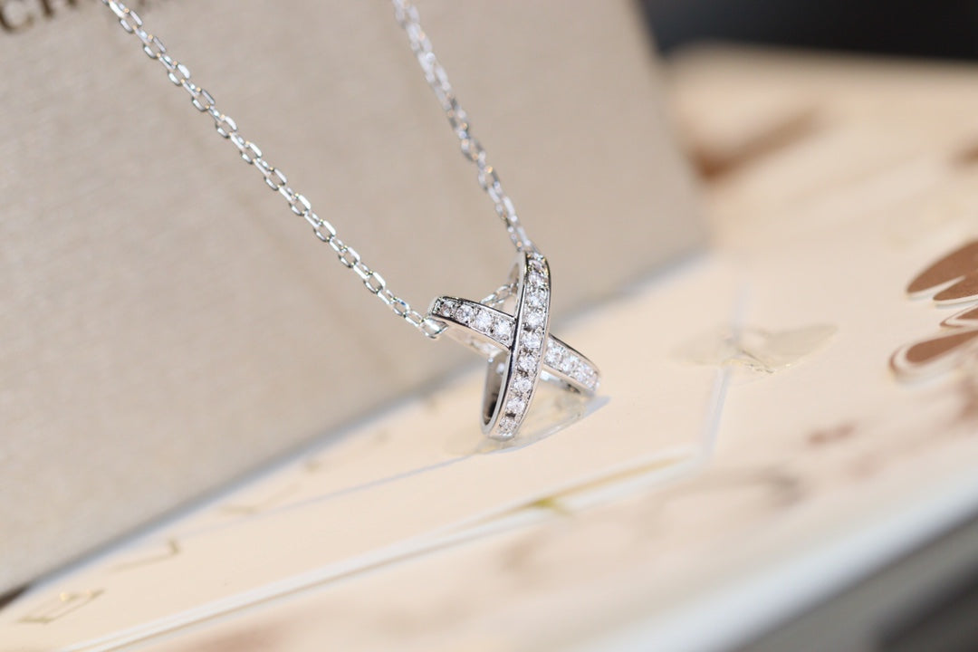 ¡®Glow Jewelry¡¯JEUX DE DIAMOND NECKLACE