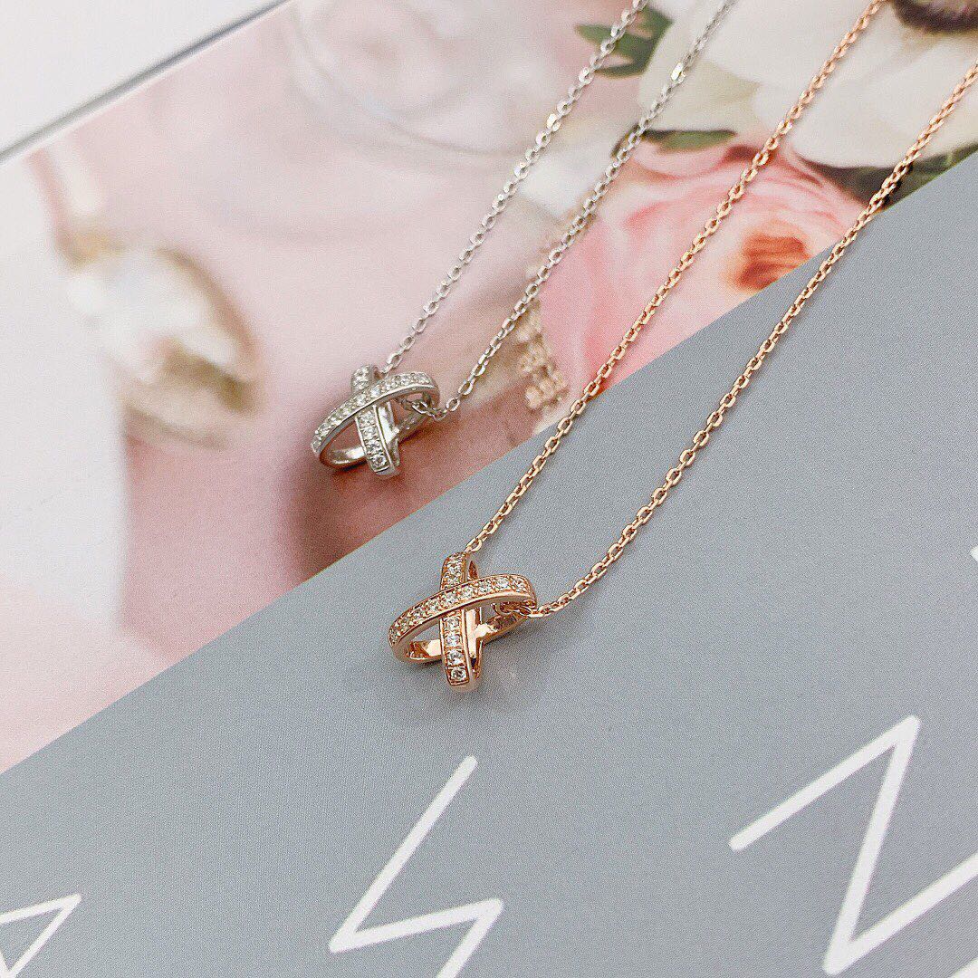 ¡®Glow Jewelry¡¯JEUX DE DIAMOND NECKLACE