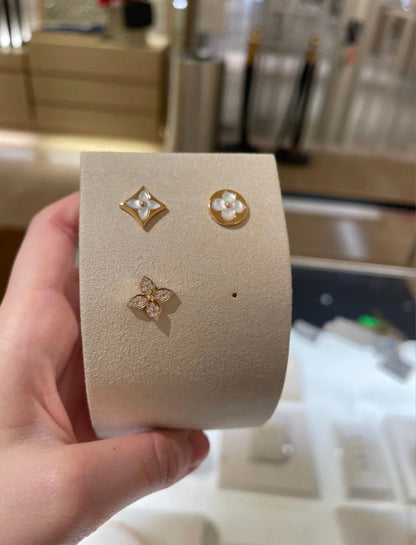 ¡®Glow Jewelry¡¯STAR BLOSSOM STUD EARRINGS PINK GOLD DIAMONDS
