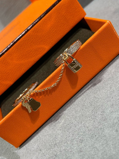 ¡®Glow Jewelry¡¯HM KELLY CLOCHETTE DOUBLE RING IN  WITH DIAMONDS