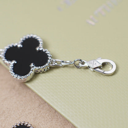 [Glow Jewelry]New CLOVER 5 MOTIF ONYXS BRACELET COLLECTION
