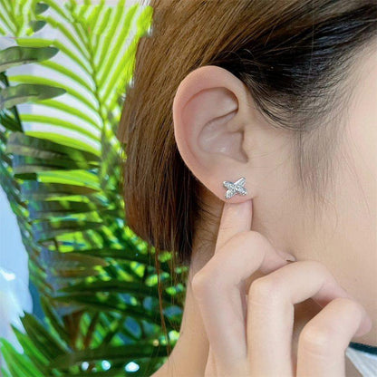 ¡®Glow Jewelry¡¯JEUX DE SILVER DIAMOND EARRINGS
