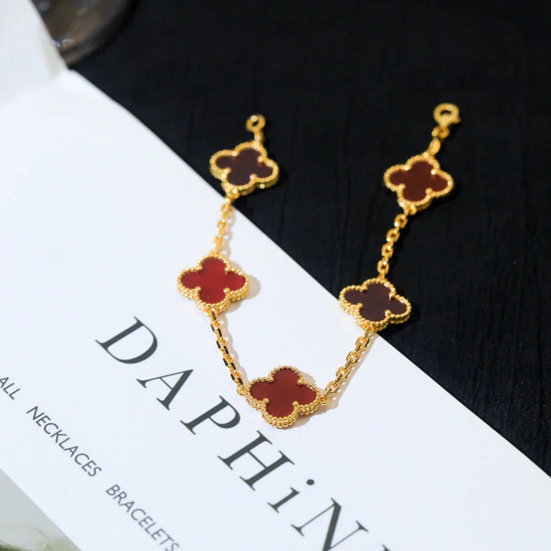 [Glow Jewelry]New  CLOVER 5 MOTIF RED CORNELIAN BRACELET COLLECTION