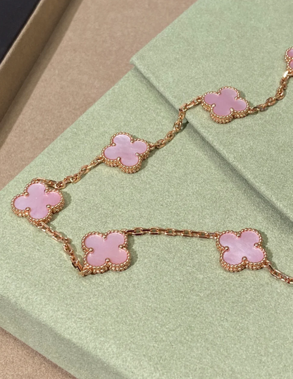 [Glow Jewelry Jewellery] Pink Necklace with Ten Clover Designs