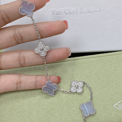 [Glow Jewelry] CLOVER 5 MOTIF PURPLE CHALCEDONY BRACELET COLLECTION
