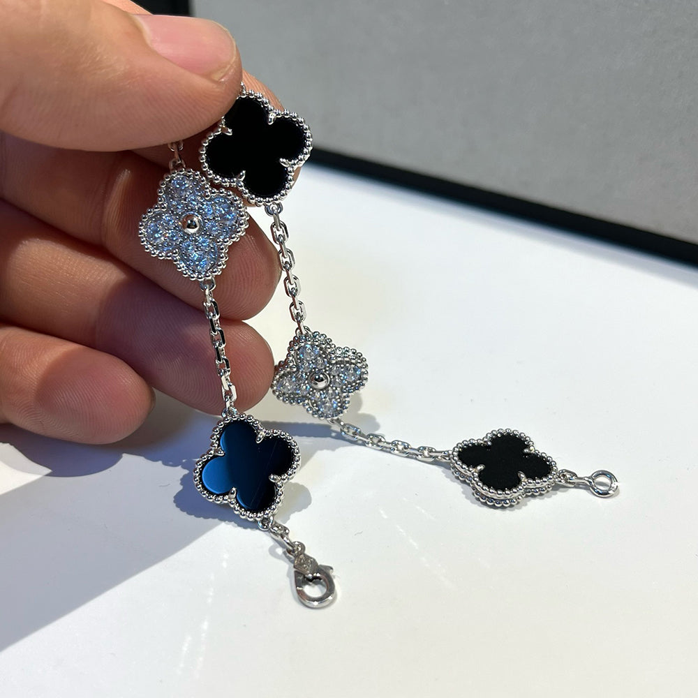 [Glow Jewelry]New CLOVER 5 MOTIF ONYXS BRACELET COLLECTION
