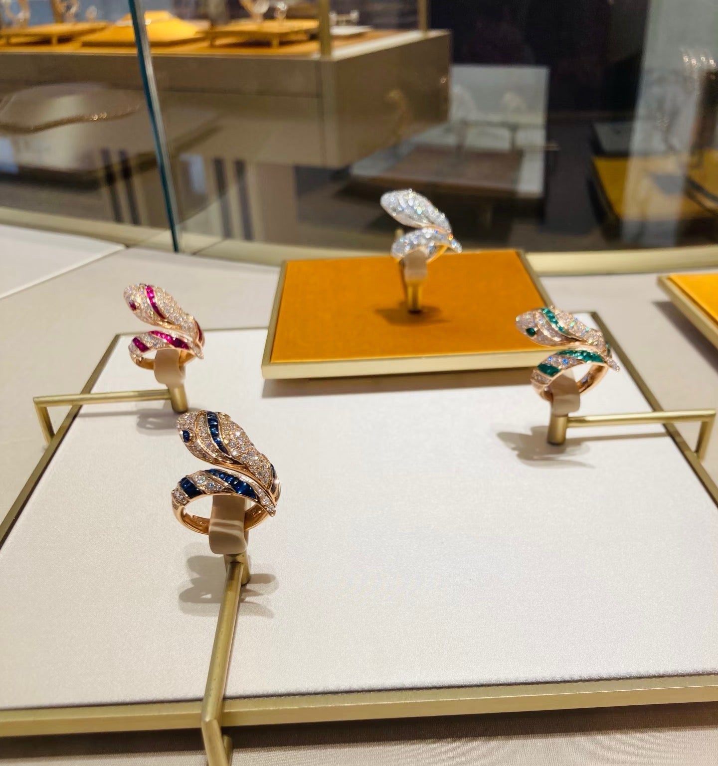 [Glow Jewelry]BRAND NEW LUXURY GREEN SNAKE RING