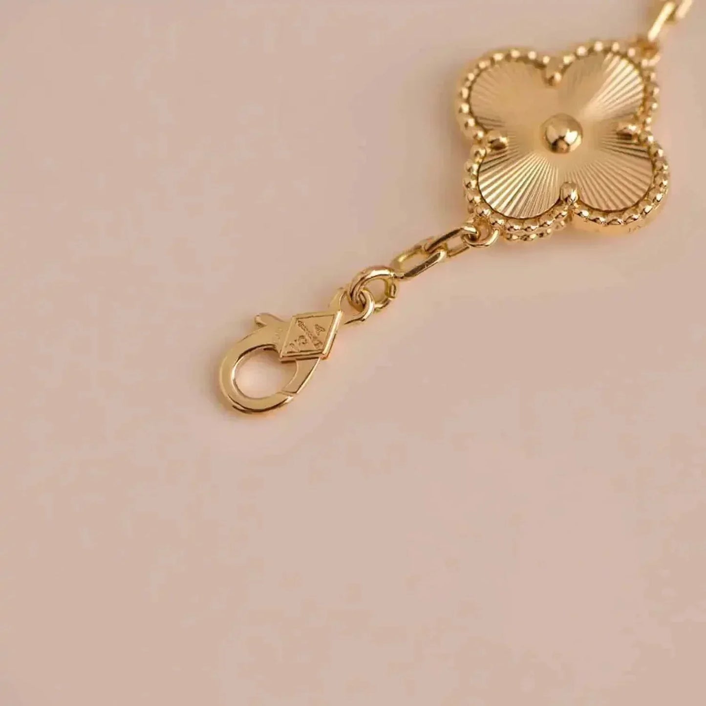 [Glow Jewelry]New  CLOVER 5 MOTIF LASER BRACELET COLLECTION