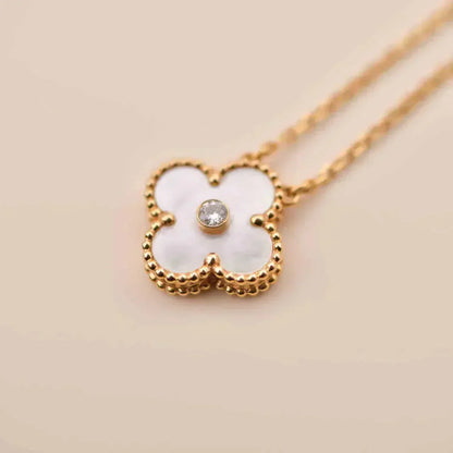 ¡®Glow Jewelry¡¯CLOVER 15MM DIAMOND WHITE FRITILLARIA NECKLACE