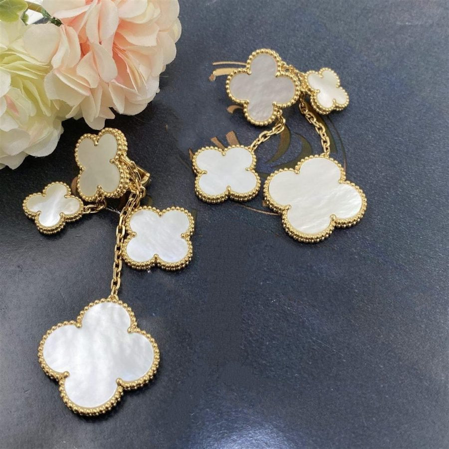 ¡®Glow Jewelry¡¯CLOVER EARRINGS WHITE MOP 4 MOTIFS GOLD