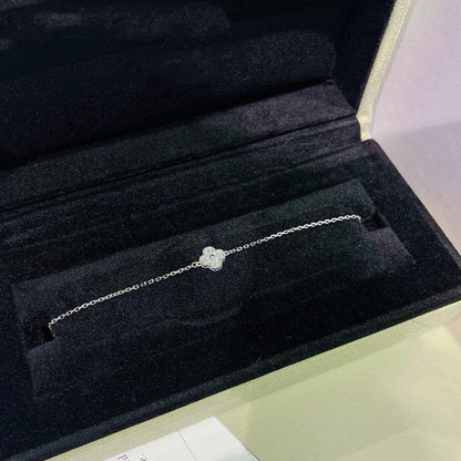 ¡®Glow Jewelry¡¯CLOVER  SINGLE FLOWER BRACELET SILVER