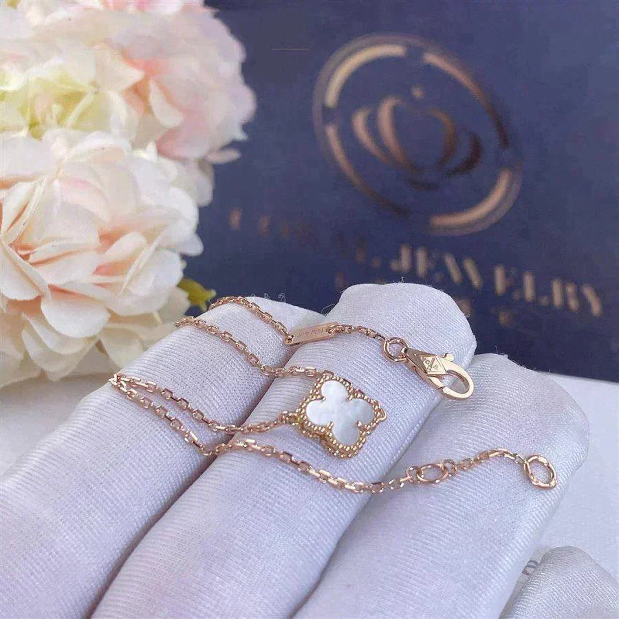 ¡®Glow Jewelry¡¯CLOVER WHITE MOP SINGLE FLOWER BRACELET