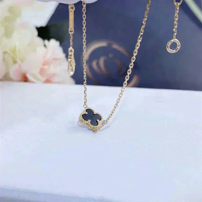[Glow Jewelry]CLOVER ONYX SINGLE FLOWER BRACELET