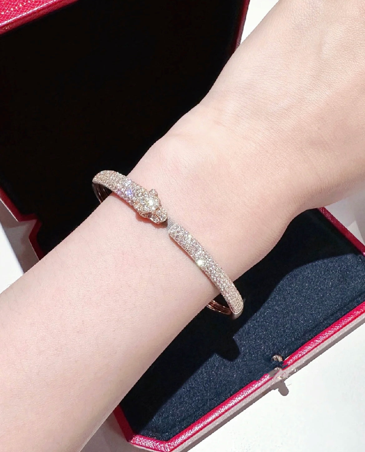¡®Glow Jewelry¡¯PANTHERE FULL DIAMOND OPEN BRACELET