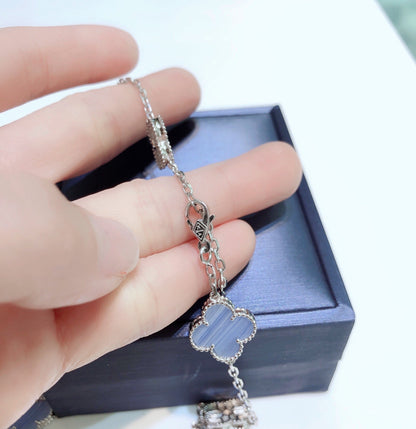 ¡®Glow Jewelry¡¯CLOVER 10 MOTIFS CHALCEDONY DIAMONDS SILVER NECKLACE
